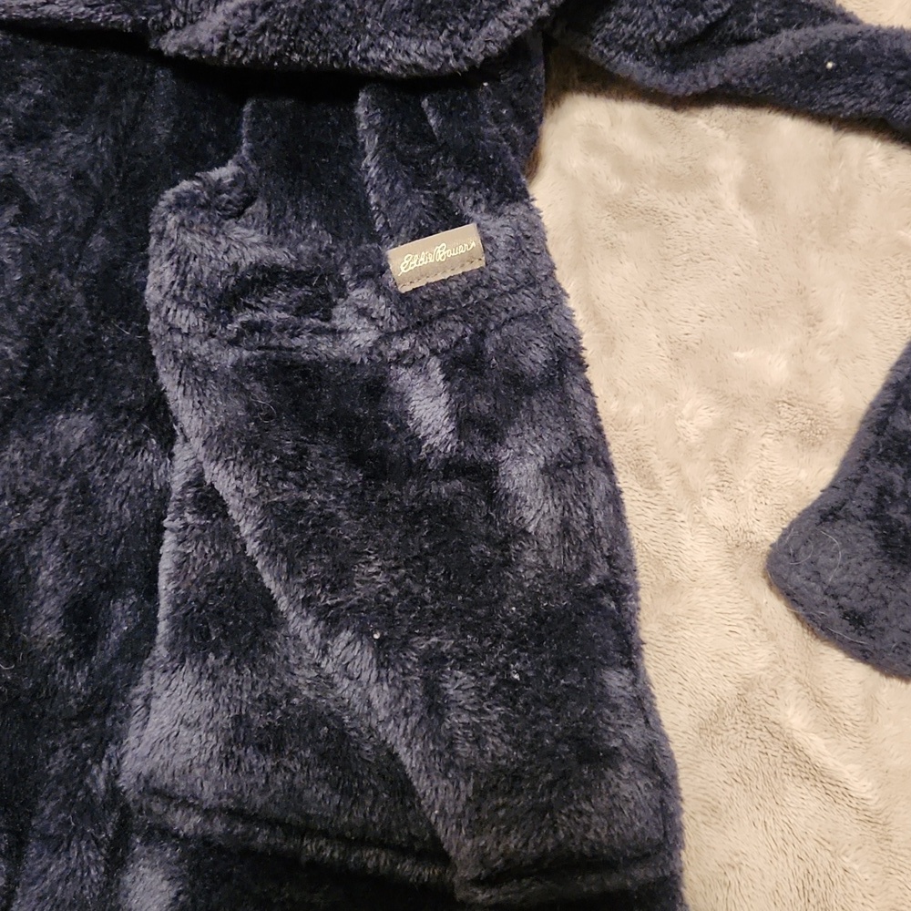 Eddie Bauer Kids Navy Blue Fleece Hooded Bathrobe Large (14/16) - Picture 3 of 4